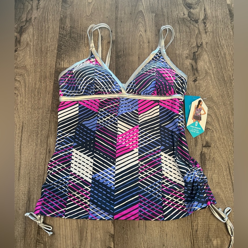 NWT Free Country Tankini Swimsuit Top - Size L